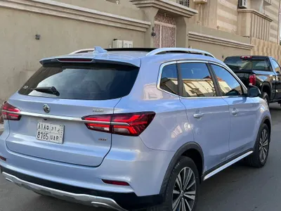 2022 ام جي ار اكس 5