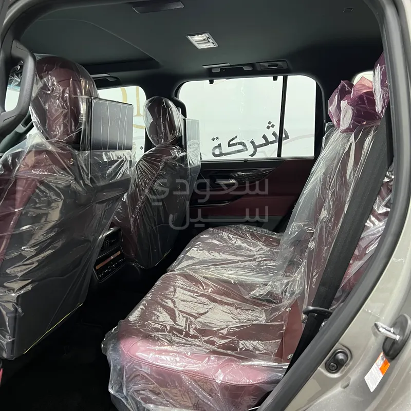 2026 لكزس إل إكس 600