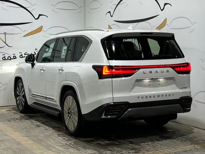 2026 لكزس إل إكس 600