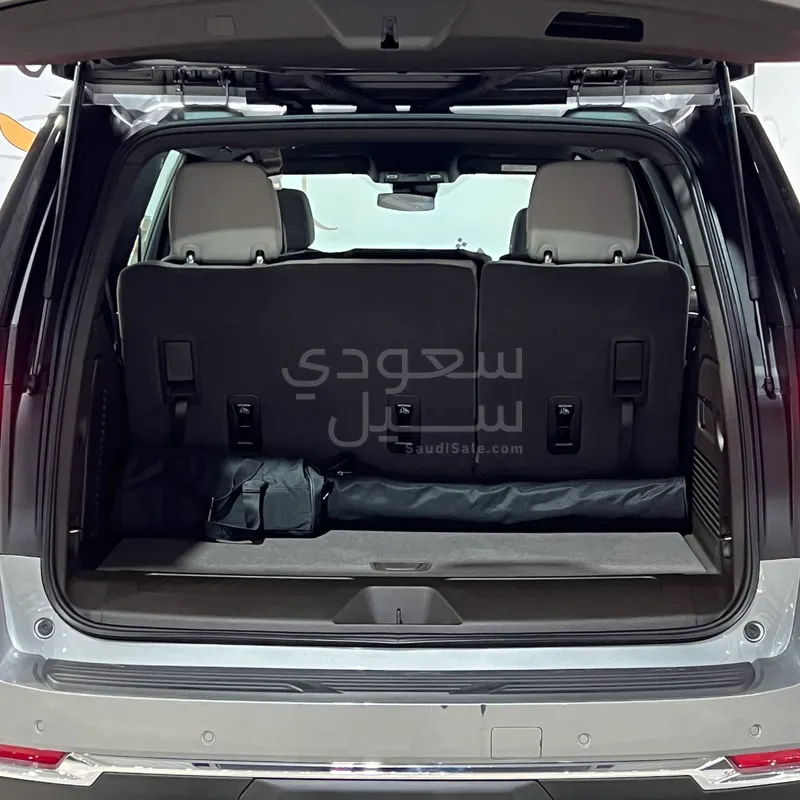 2025 Chevrolet Tahoe LS