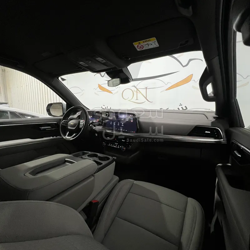 2025 Chevrolet Tahoe LS