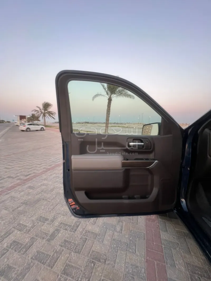 2020 شفروليه سلفرادو تريل بوس