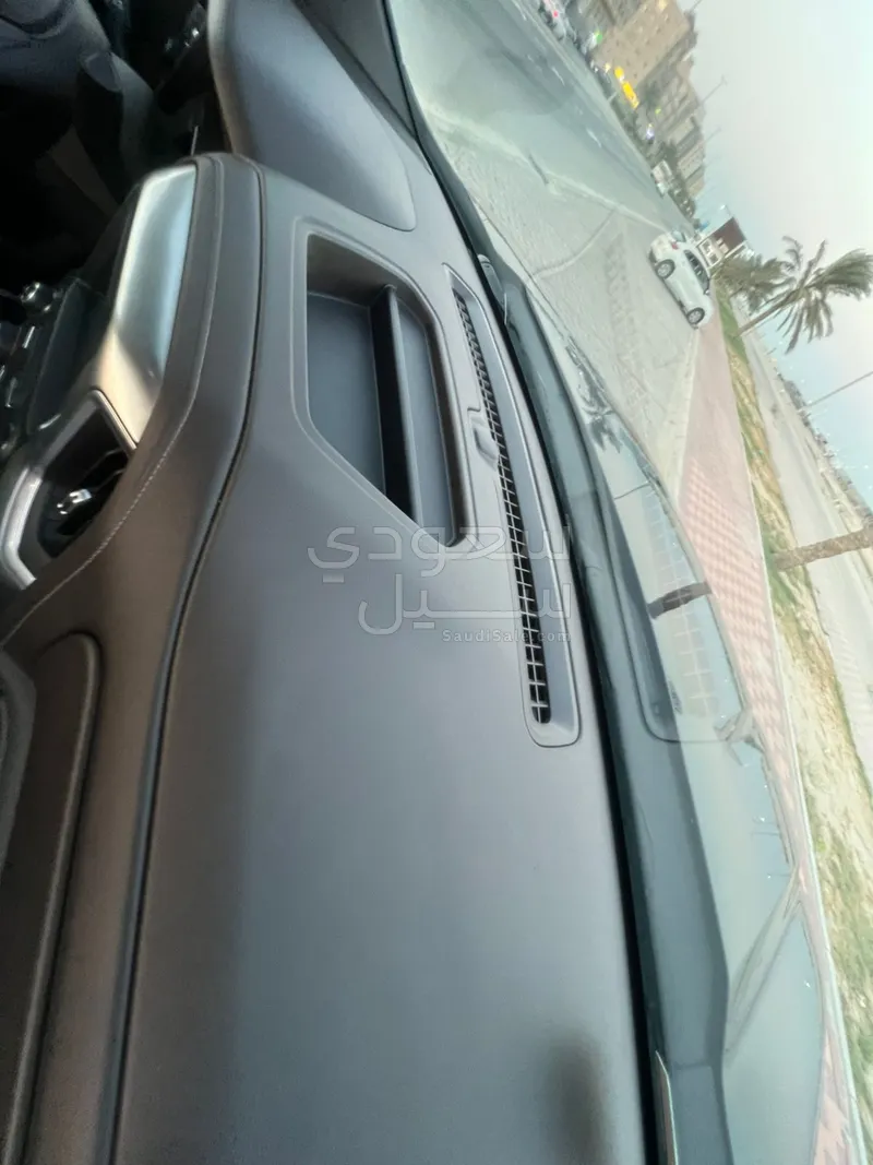 2020 شفروليه سلفرادو تريل بوس