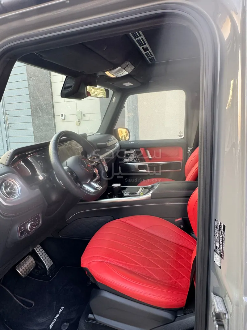 2025 مرسيدس - بنز جي 63 أي إم جي