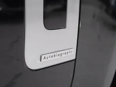 2024 لاند روفر رينج روفر اوتوبيوغرافي