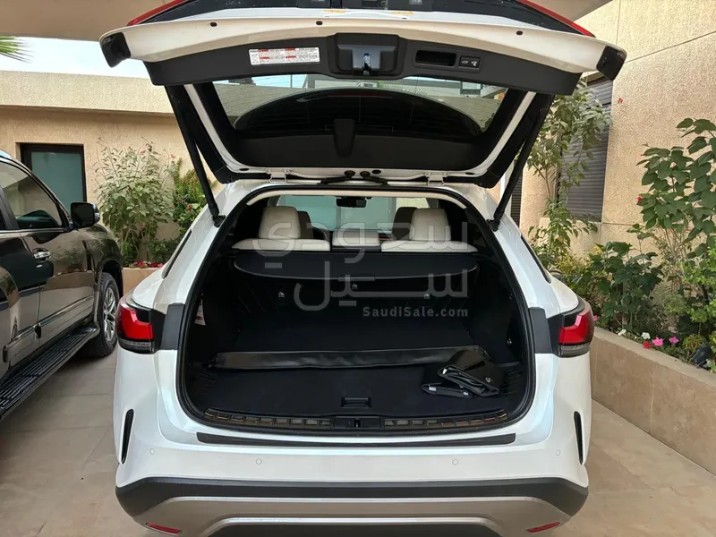 2023 لكزس أر إكس 450 هايبرد