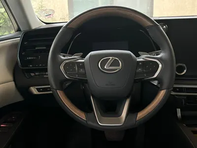 2023 لكزس أر إكس 450 هايبرد