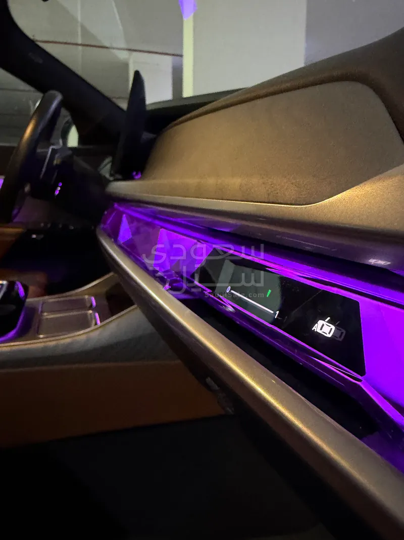 2023 بي ام دبليو الفئة السابعة 735 إل أي