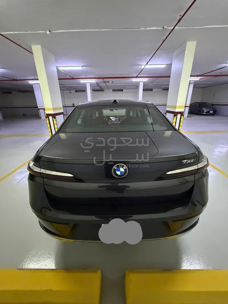 2023 بي ام دبليو الفئة السابعة 735 إل أي