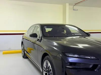 2023 بي ام دبليو الفئة السابعة 735 إل أي