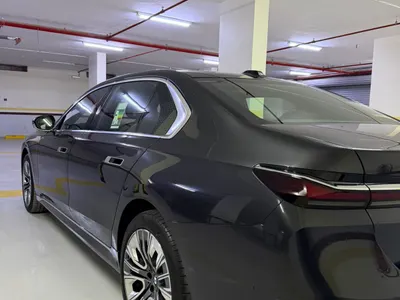 2023 بي ام دبليو الفئة السابعة 735 إل أي