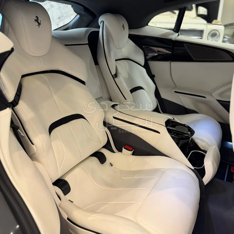 2025 فيراري بوروسانجوي