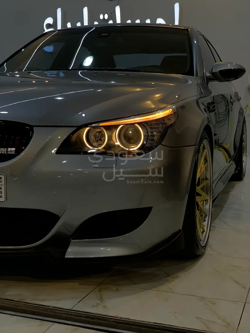 2006 بي ام دبليو الفئة ام إم 5