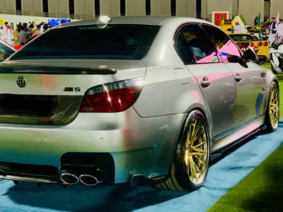 2006 بي ام دبليو الفئة ام إم 5