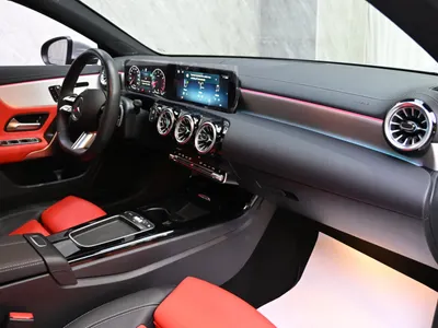 2025 مرسيدس - بنز سي إل أي 200