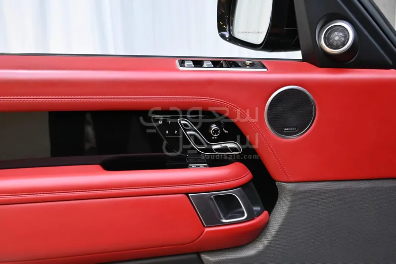 2021 لاند روفر رينج روفر فوج سوبر تشارج