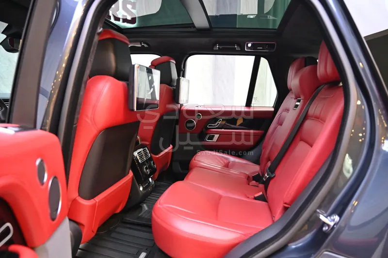 2021 لاند روفر رينج روفر فوج سوبر تشارج