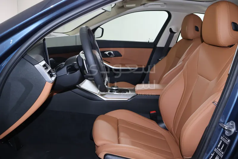 2025 بي ام دبليو الفئة الثالثة 318 أي