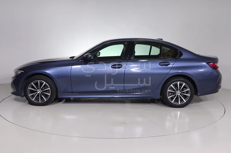 2025 بي ام دبليو الفئة الثالثة 318 أي