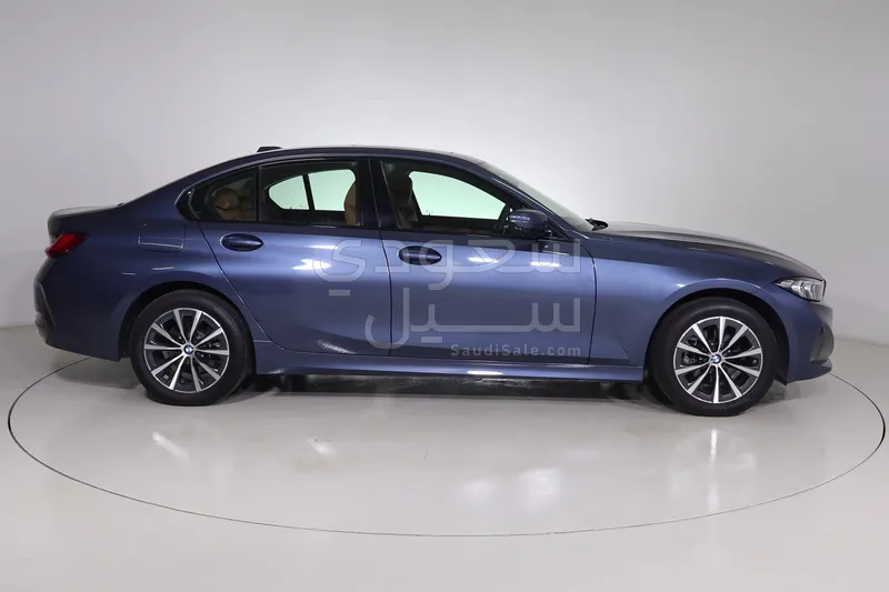 2025 بي ام دبليو الفئة الثالثة 318 أي