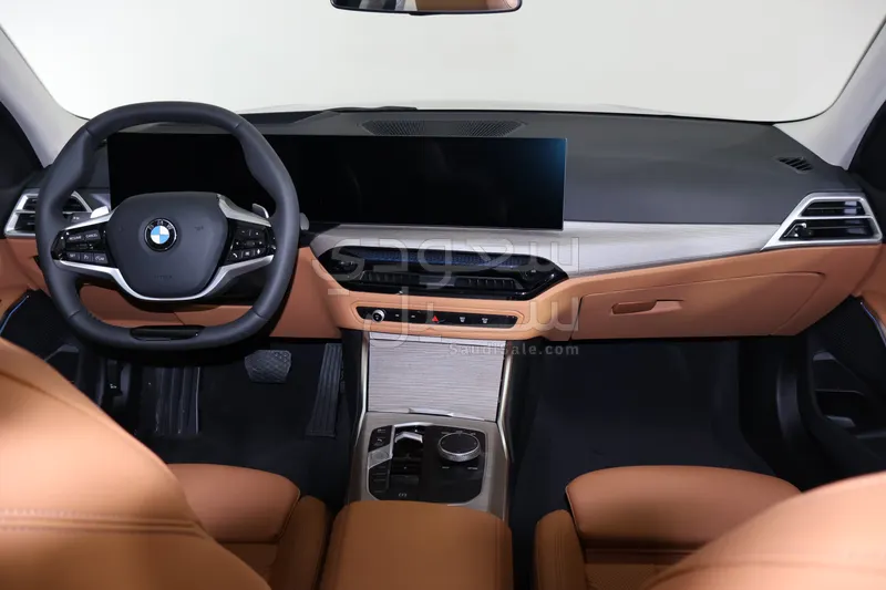 2025 بي ام دبليو الفئة الثالثة 318 أي