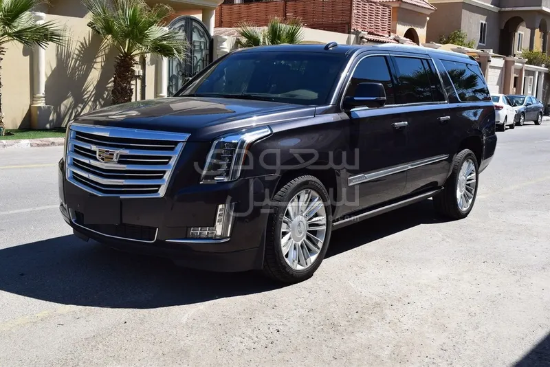 2018 كاديلاك اسكاليد بلاتينيوم