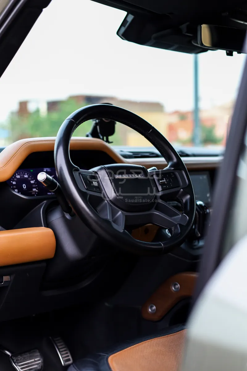 2020 لاند روفر ديفيندر اتش اس اي