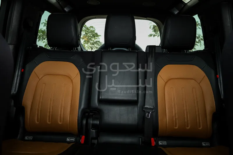 2020 لاند روفر ديفيندر اتش اس اي