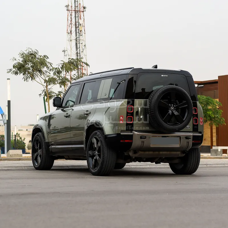 2020 لاند روفر ديفيندر اتش اس اي