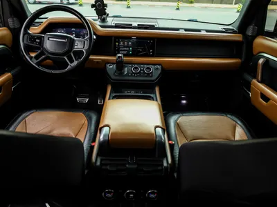 2020 لاند روفر ديفيندر اتش اس اي