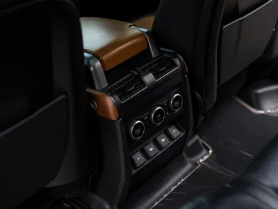 2020 لاند روفر ديفيندر اتش اس اي