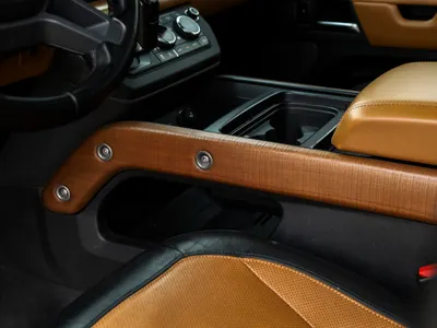 2020 لاند روفر ديفيندر اتش اس اي