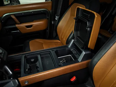 2020 لاند روفر ديفيندر اتش اس اي