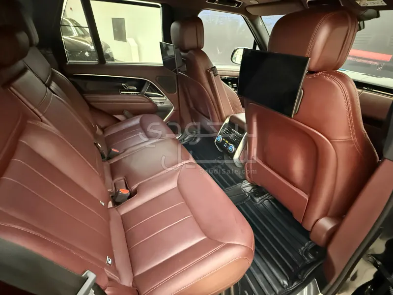 2025 لاند روفر رينج روفر اتش اس اي