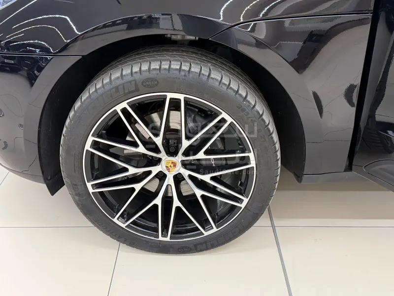 2024 بورش ماكان