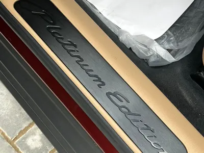 2022 بورش بانميرا بلاتنيوم اديشن