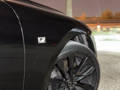 2024 لكزس آي إس 350 إف