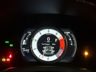 2024 لكزس آي إس 350 إف