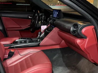 2024 لكزس آي إس 350 إف