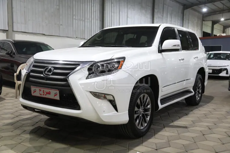 2015 لكزس جي إكس 460