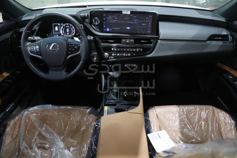 2025 لكزس إي إس 350 دي دي