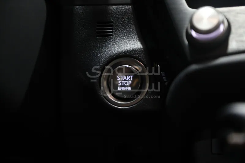 2025 لكزس إي إس 350 دي دي