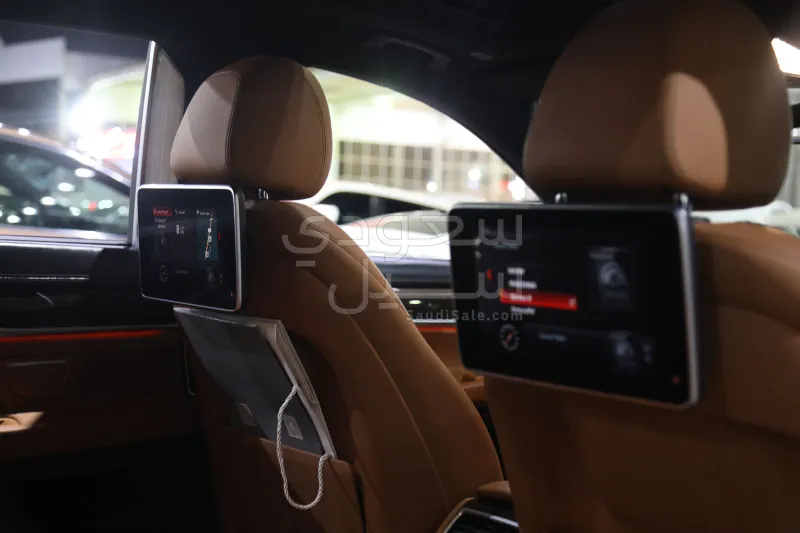 2019 بي ام دبليو الفئة السابعة 730 إل أي