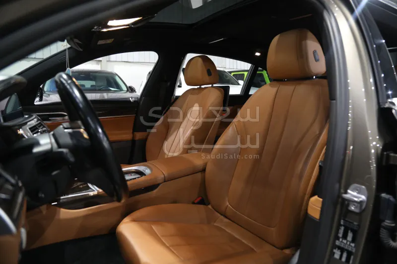 2019 بي ام دبليو الفئة السابعة 730 إل أي