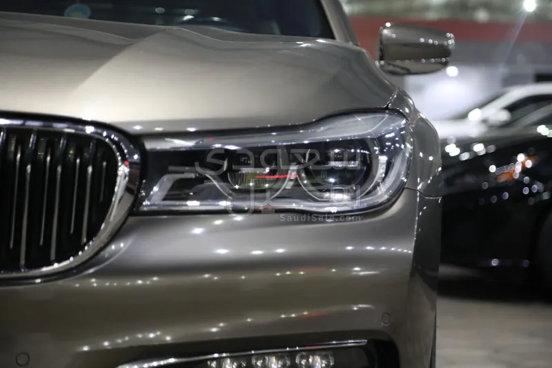 2019 بي ام دبليو الفئة السابعة 730 إل أي