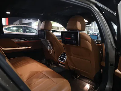 2019 بي ام دبليو الفئة السابعة 730 إل أي