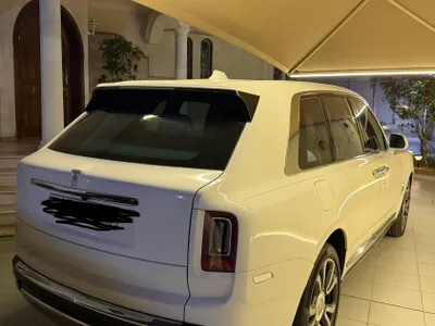 2020 رولز رويس كولينان سلفر بادج