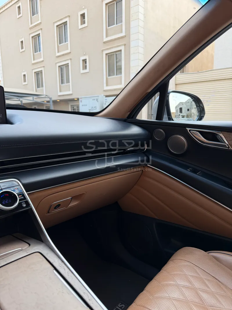 2023 جينيسيس جي في 80