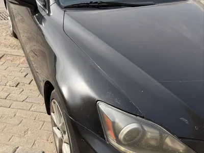 2011 لكزس آي إس 300