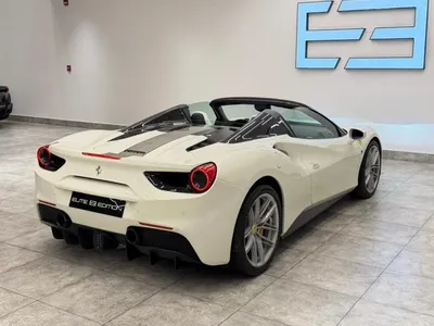 2016 فيراري 488 جي تي بي